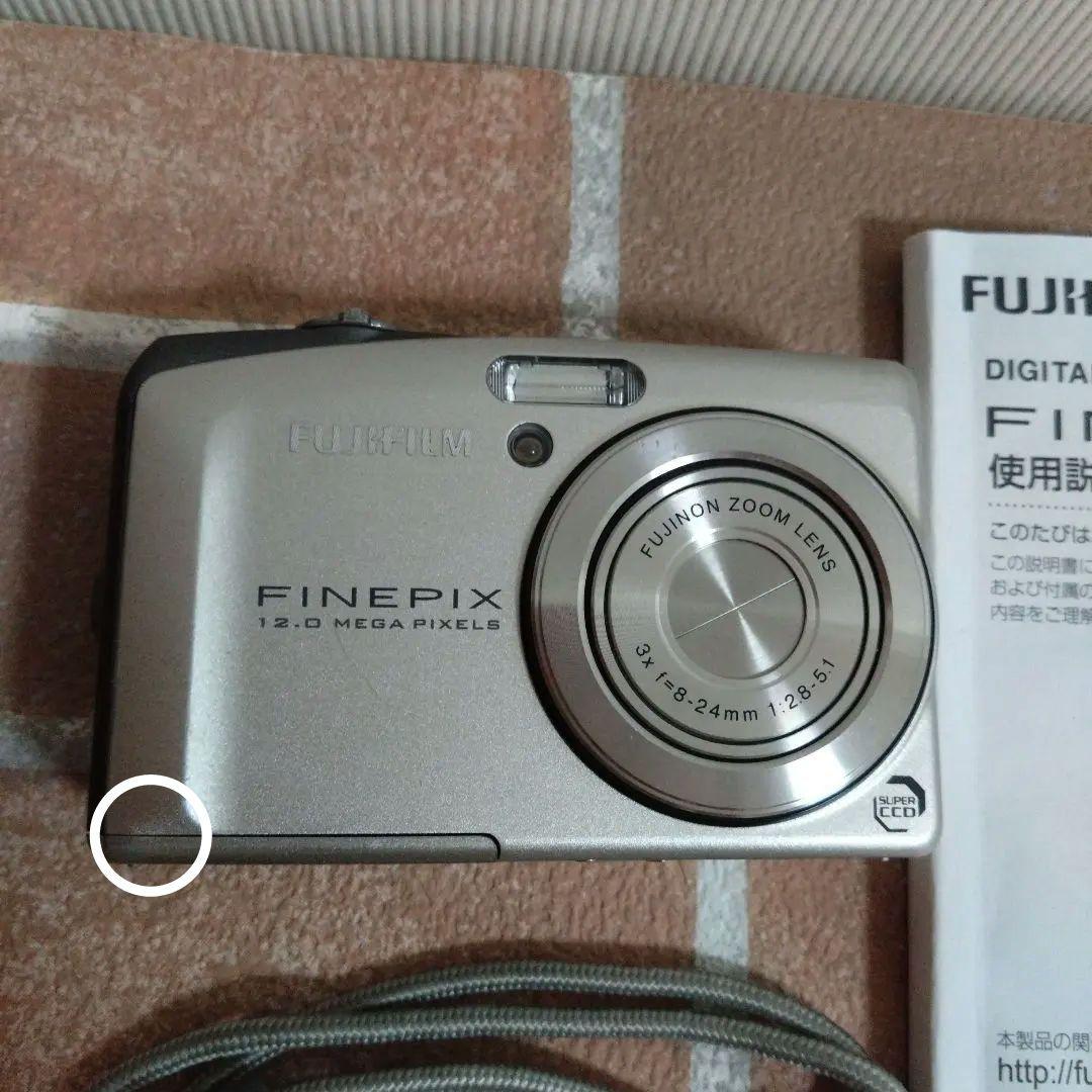 FUJIFILM FINEPIX F60fd デジタルカメラ　デジカメ