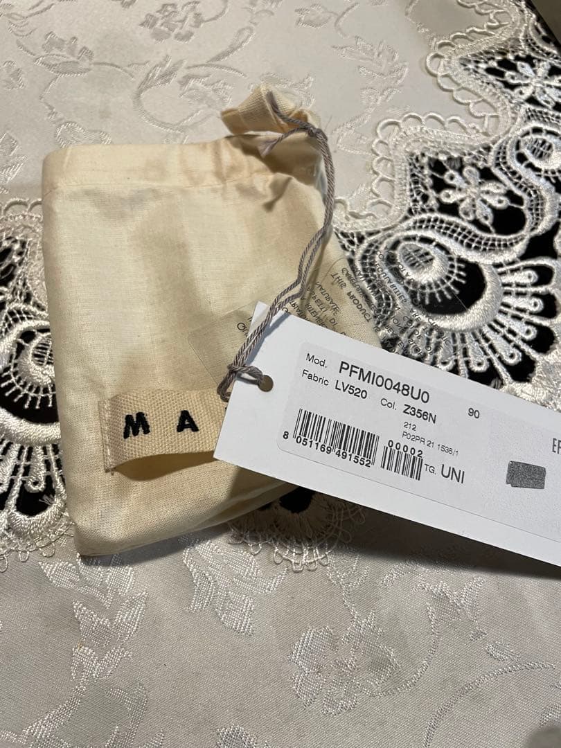 ＭａｒｎＩ新品名刺入れ　カード入れ