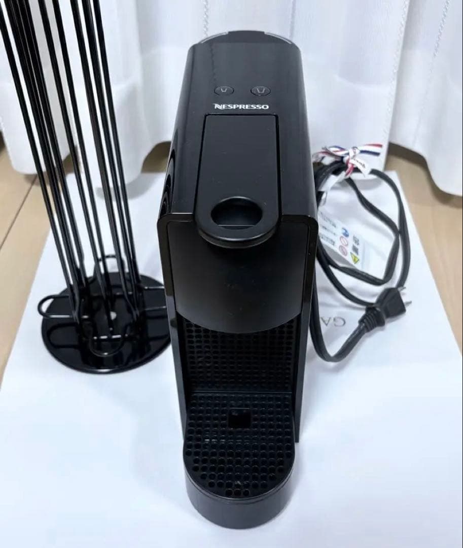 ゆみ　ネスプレッソ コーヒーメーカー　カプセルスタンド付き