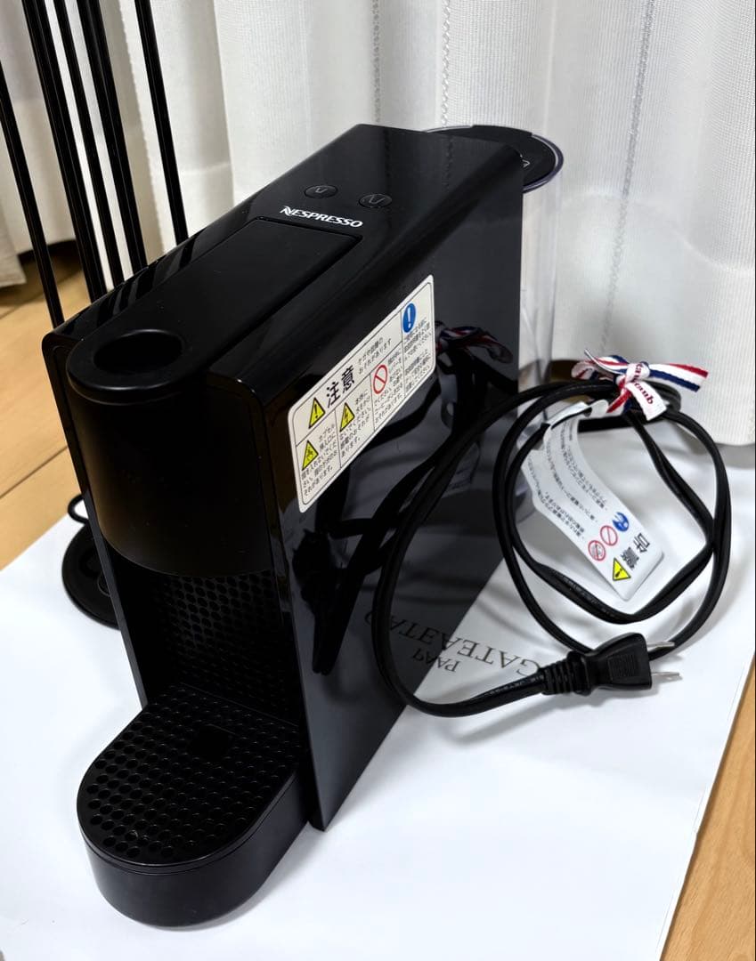 ゆみ　ネスプレッソ コーヒーメーカー　カプセルスタンド付き