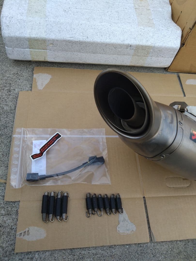 【福徳】AKRAPOVIC　ホンダ　CBR650R　フルエキゾースト