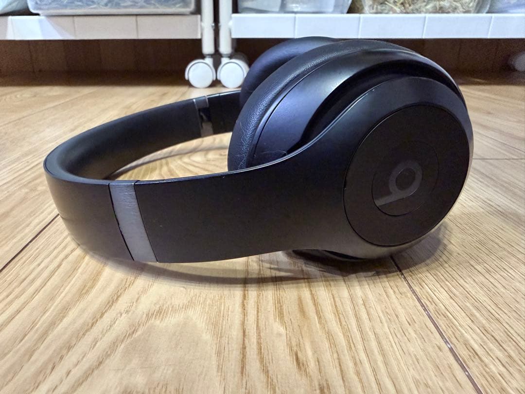 美品　Beats Studio Pro ブラック 保証有り　ワイヤレスヘッドホン