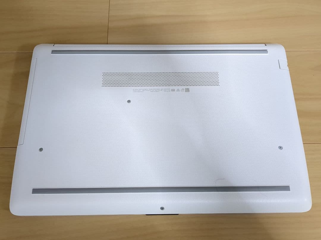①HP Laptop 15-db Ryzen 3 メモリ8GB SSD256GB