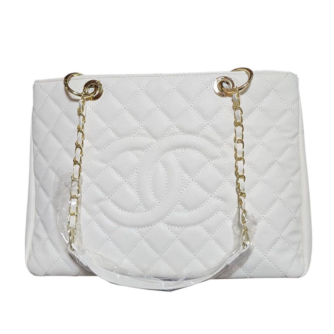 M*様 CHANEL　トートバッグ　キルティング　白　ノベルティ