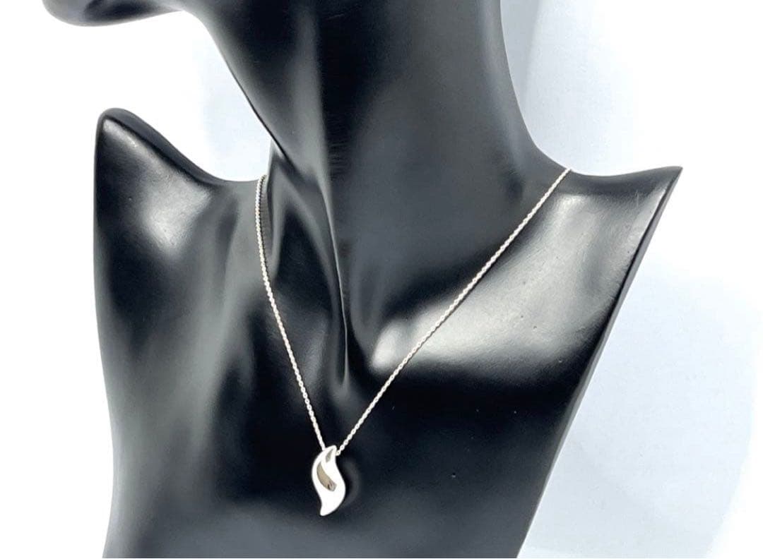 h573 美品　ティファニー　リーフ　ネックレス　シルバー　925