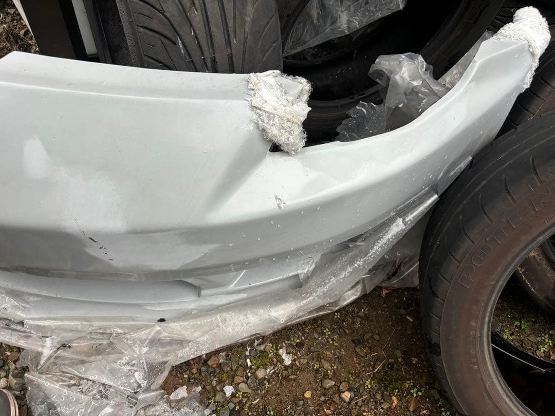 z33 フロントバンパー　社外　未使用