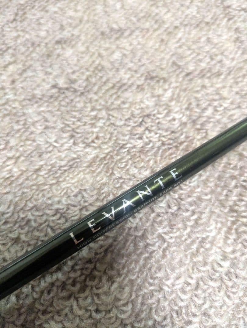【美品】メガバス レヴァンテ F2-64LV Megabass Levante