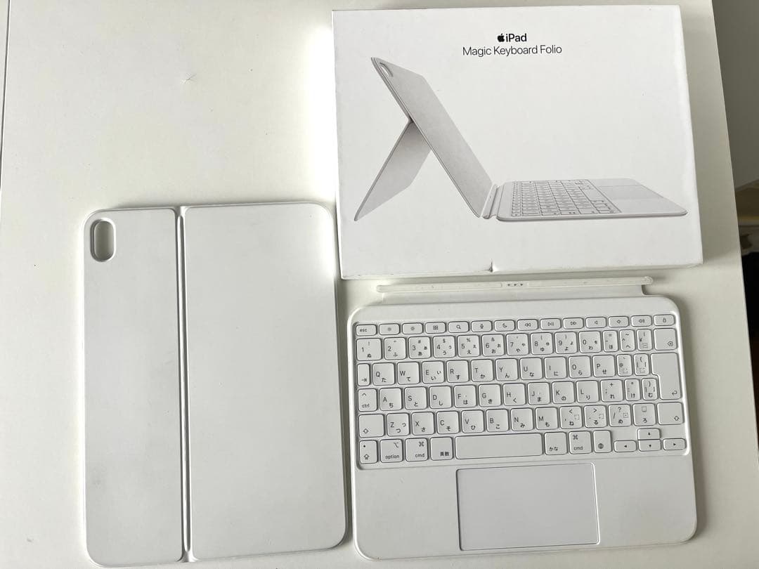 Apple iPad（第10世代）用Magic Keyboard Folio