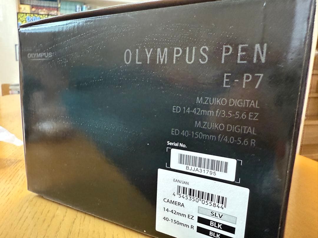 OLYMPUS PEN E-P7 ダブルズーム 美品 外箱保証書付