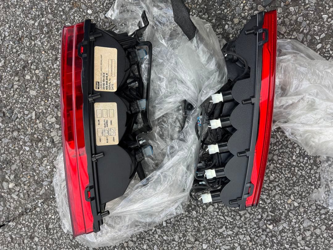 ランボルギーニガヤルド2007年型新品テールランプ 新品未使用品