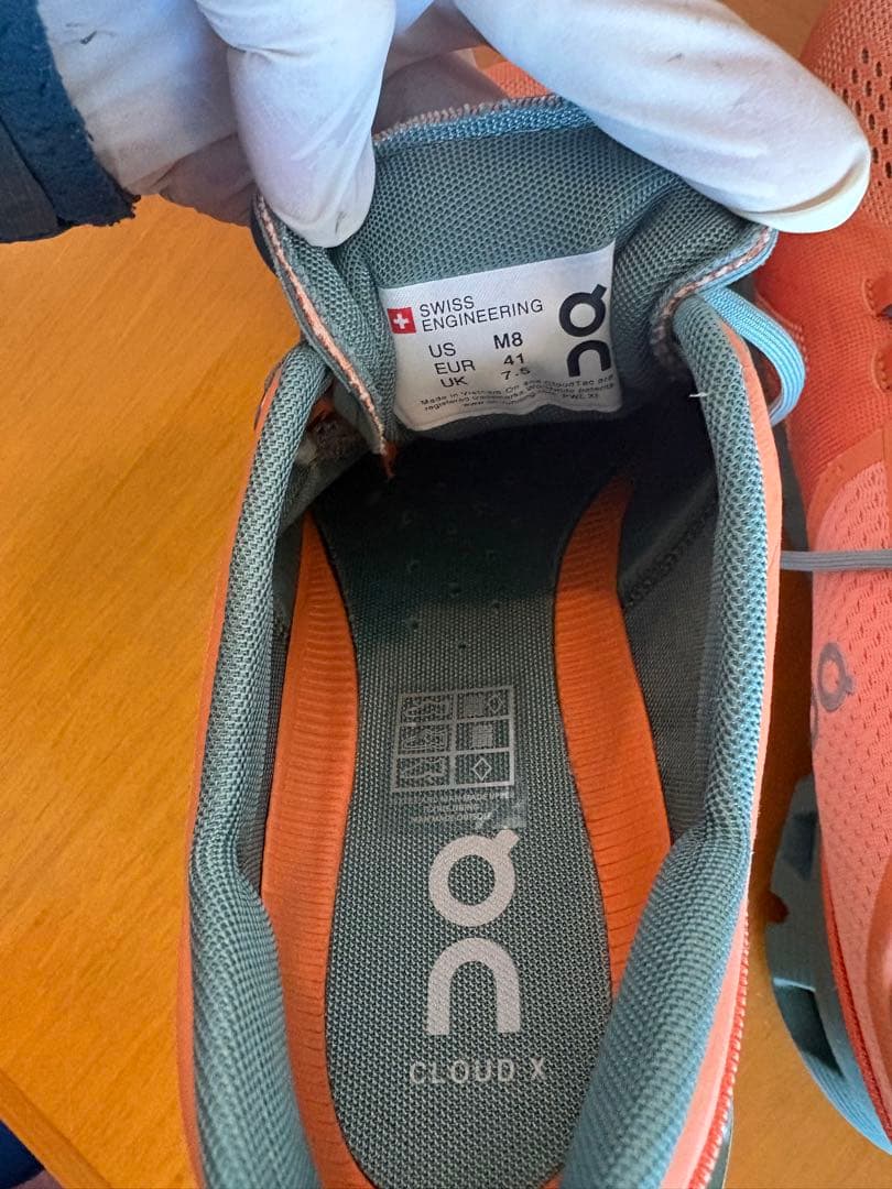 スパイク・シューズ ON c cloud X