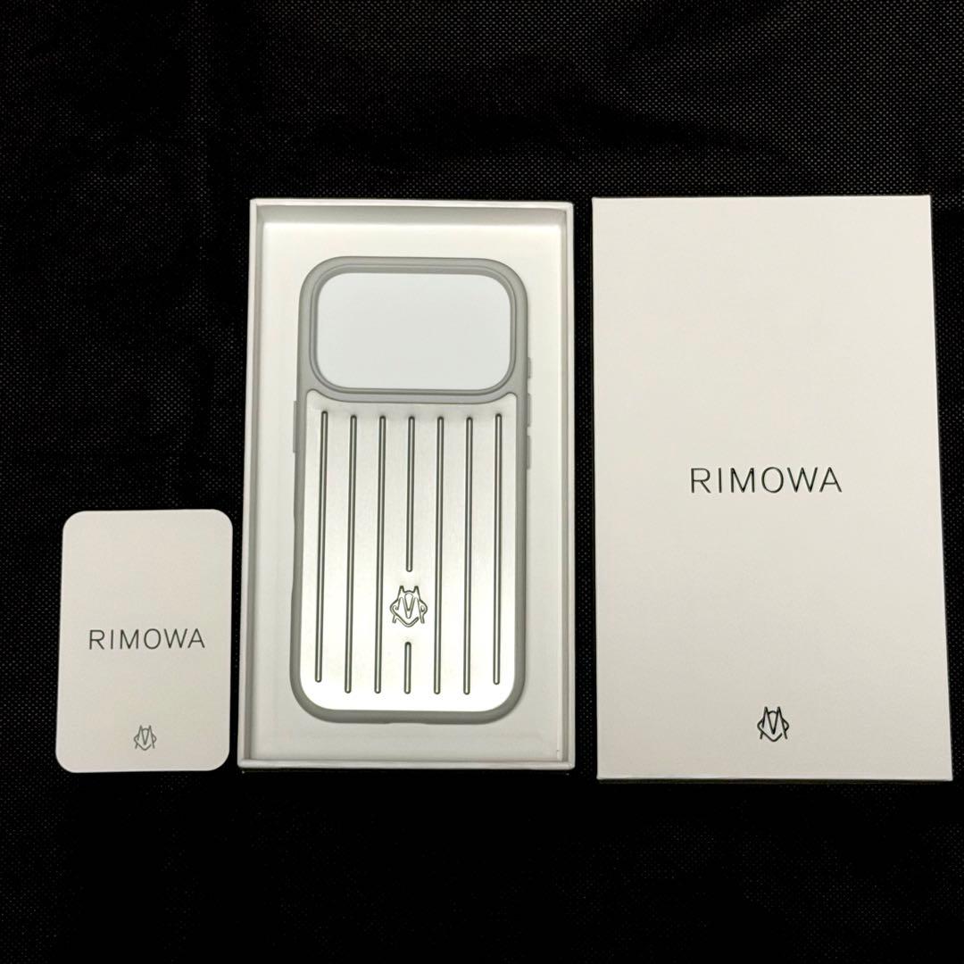 【正規品】RIMOWA iPhone17 Proケース シルバー