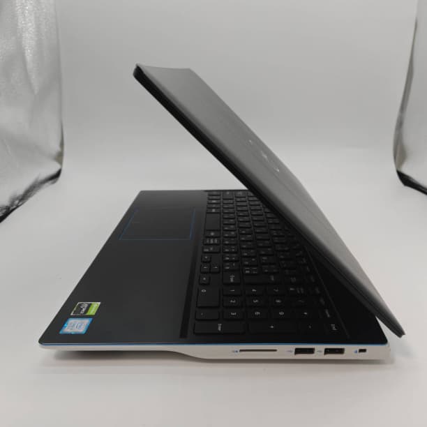 GTX1650 SSD512GB i7-9 フルHD 15 16GB オフィス