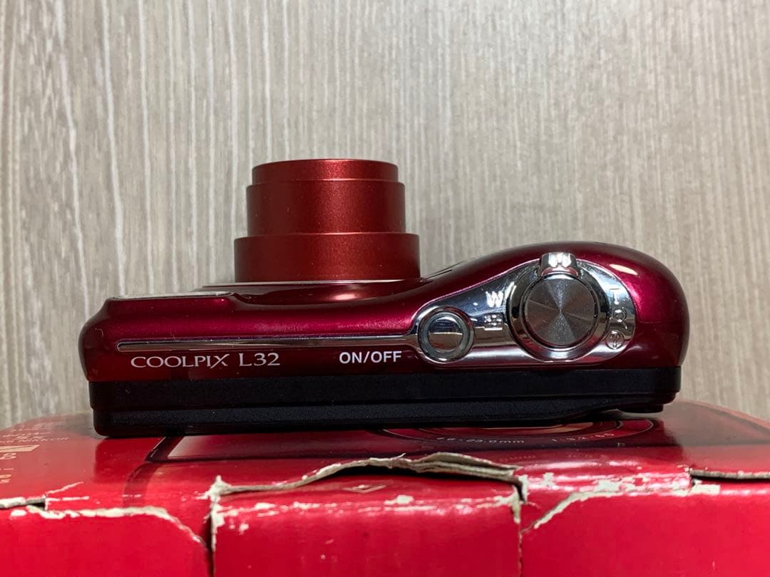 Nikon coolpix L32 クールピクス　単三電池対応