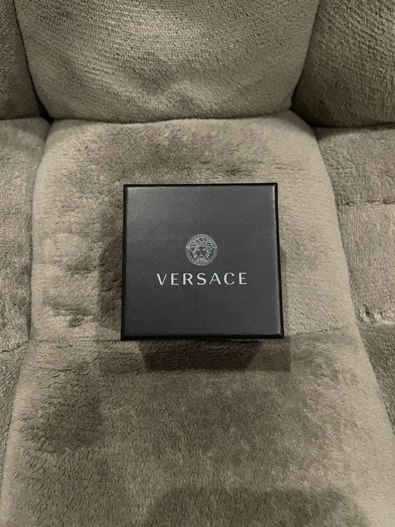 【VERSACE】 ゴールド ピアス メデューサ