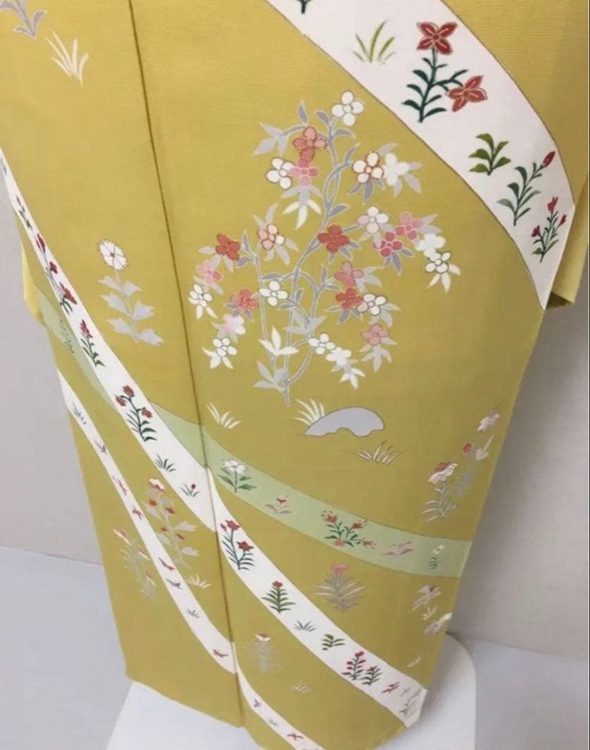 新春初売り価格❗️和装誌に載るような格別な【訪問着】未使用　手描き友禅・刺繍・金彩