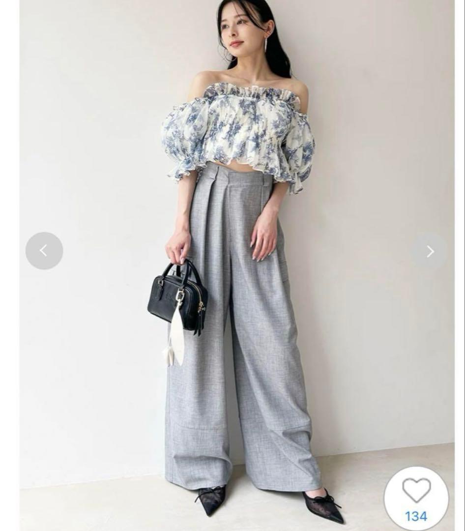 新品未使用　タグつき　SNIDEL バリエカーゴパンツ