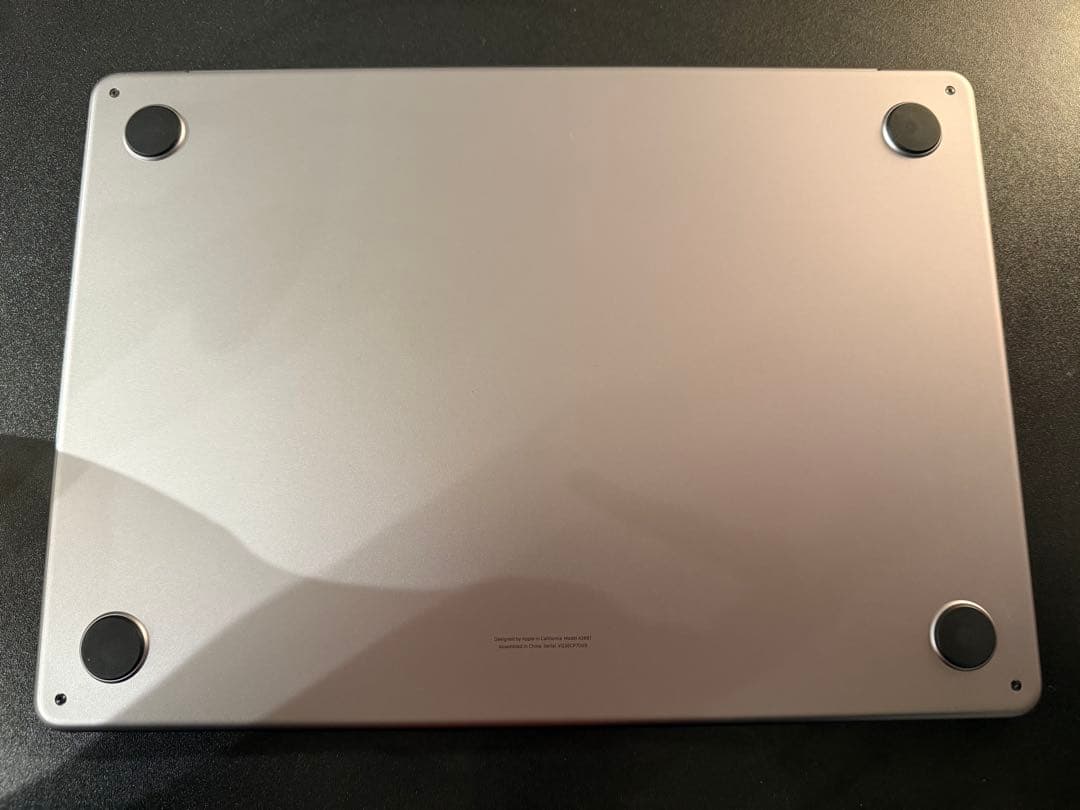 美品 8GB / 256GB MacBook Air M2 2022
