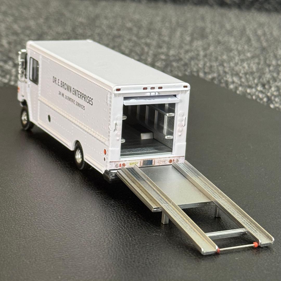 ドクのバン カスタム バックトゥザフューチャー デロリアン ①