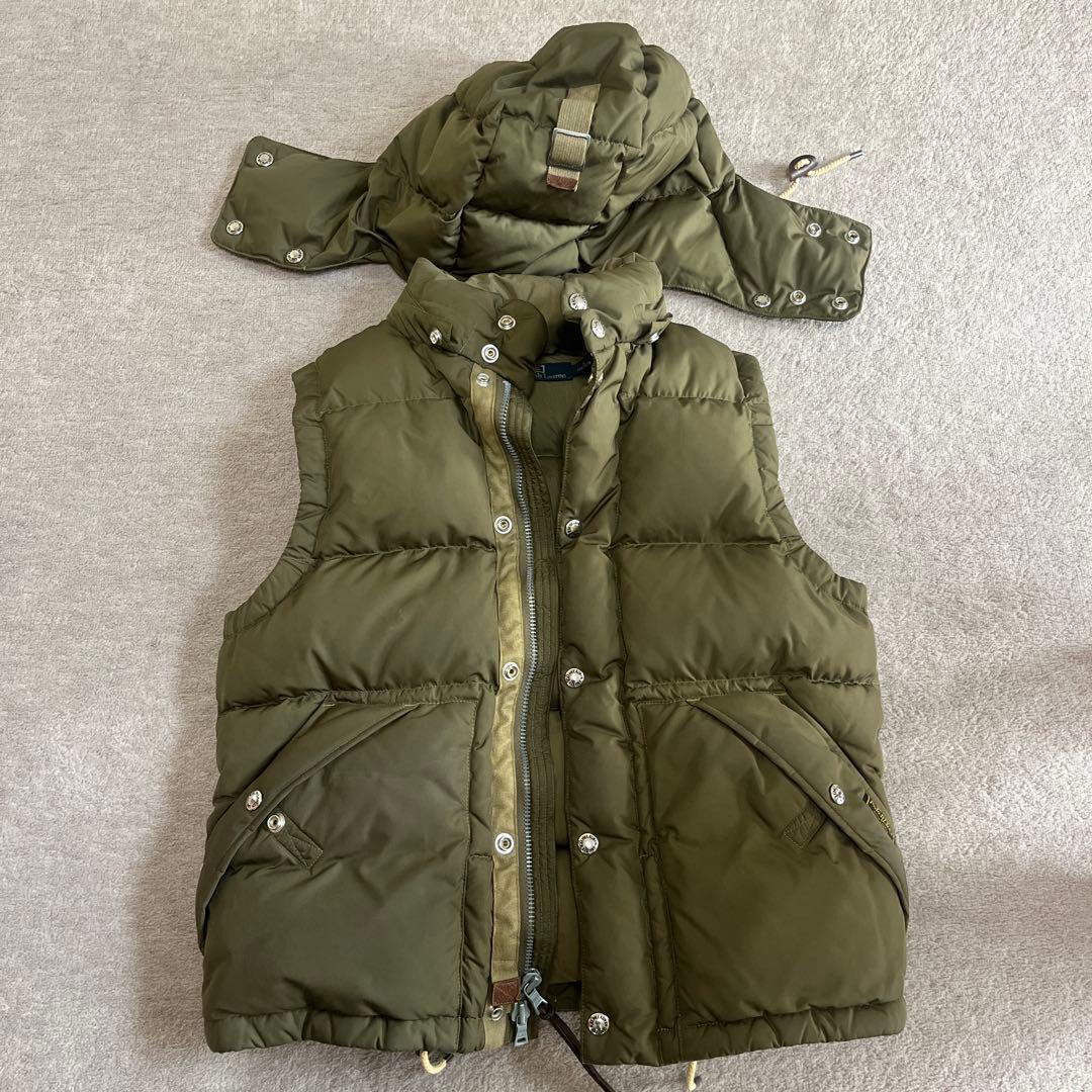 オリーブ色 フード付き ダウンベスト