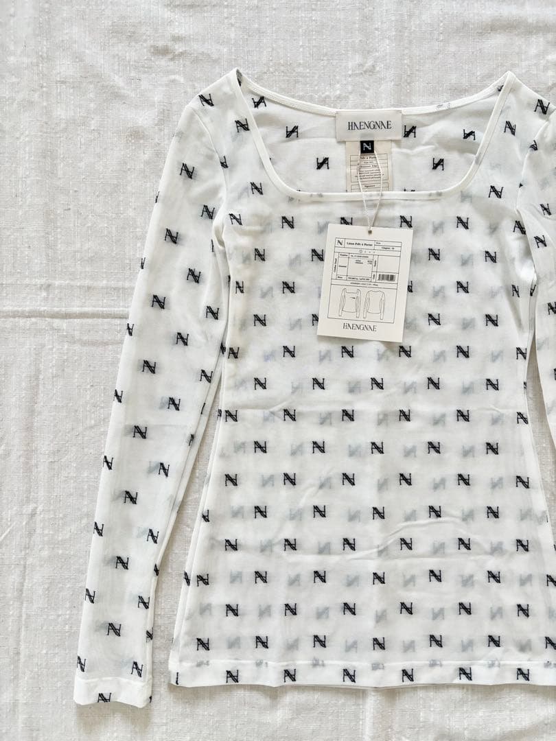 HAENGNAE ヘンネ KISHIMEN LOGO TOP White Nロゴ