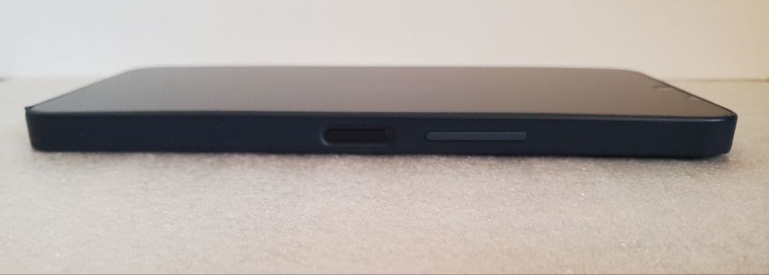 AQUOS wish4 SH-52E ケース付き SIMフリー ブラック ドコモ