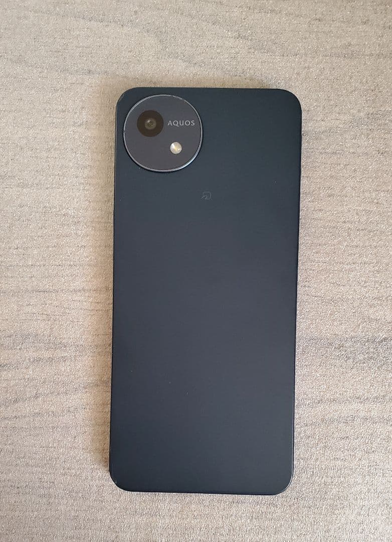 AQUOS wish4 SH-52E ケース付き SIMフリー ブラック ドコモ