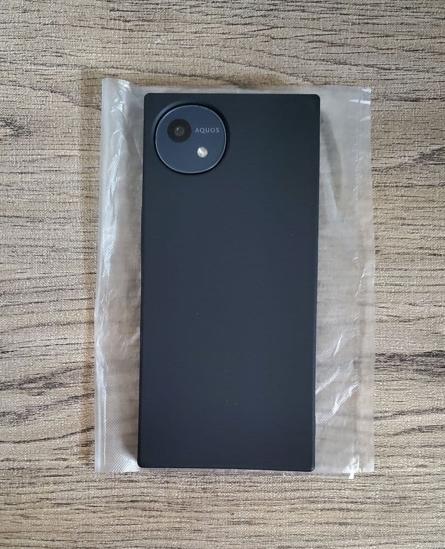 AQUOS wish4 SH-52E ケース付き SIMフリー ブラック ドコモ