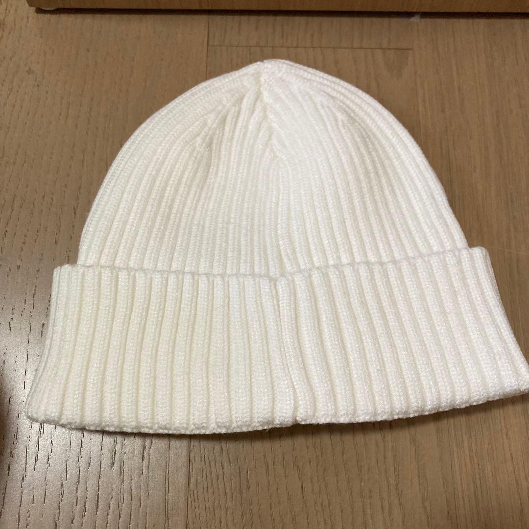 C.P. Company サングラス付きニット帽