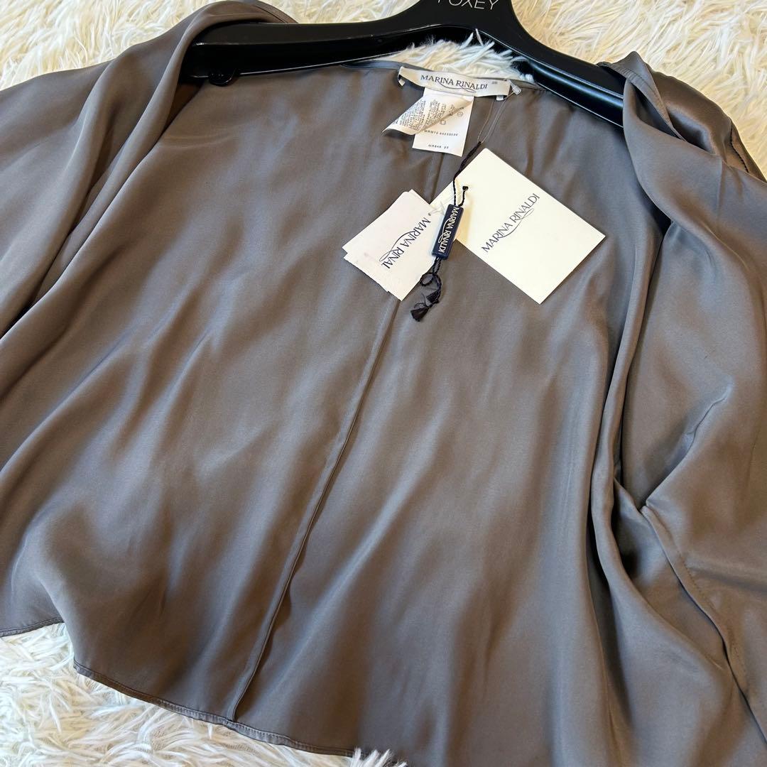 新品タグ付き　MARINA RINALDIマリナリナルディシルクメタルブラウス