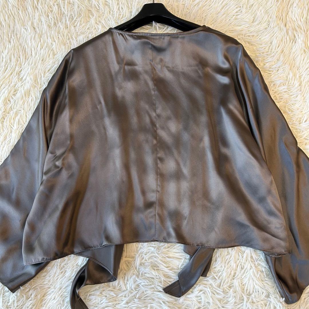 新品タグ付き　MARINA RINALDIマリナリナルディシルクメタルブラウス