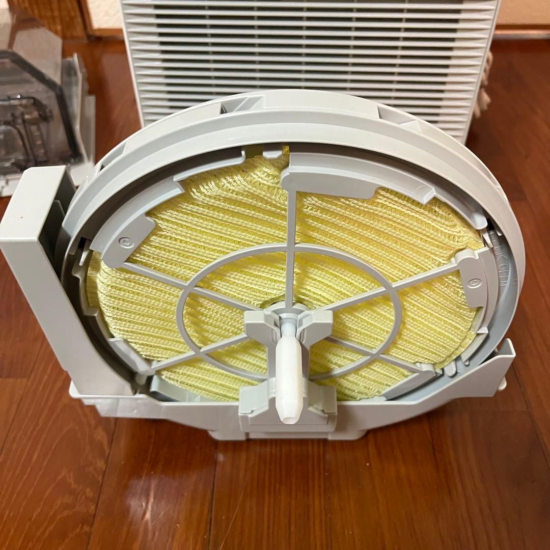 DAIKINダイキン加湿空気清浄機床置型MCK70ZE2-W 31畳