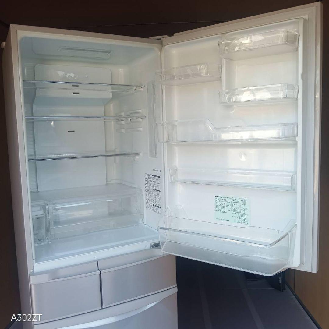 C06D0 送料設置無料　Panasonic　自動製氷機能付大型冷蔵庫　411L