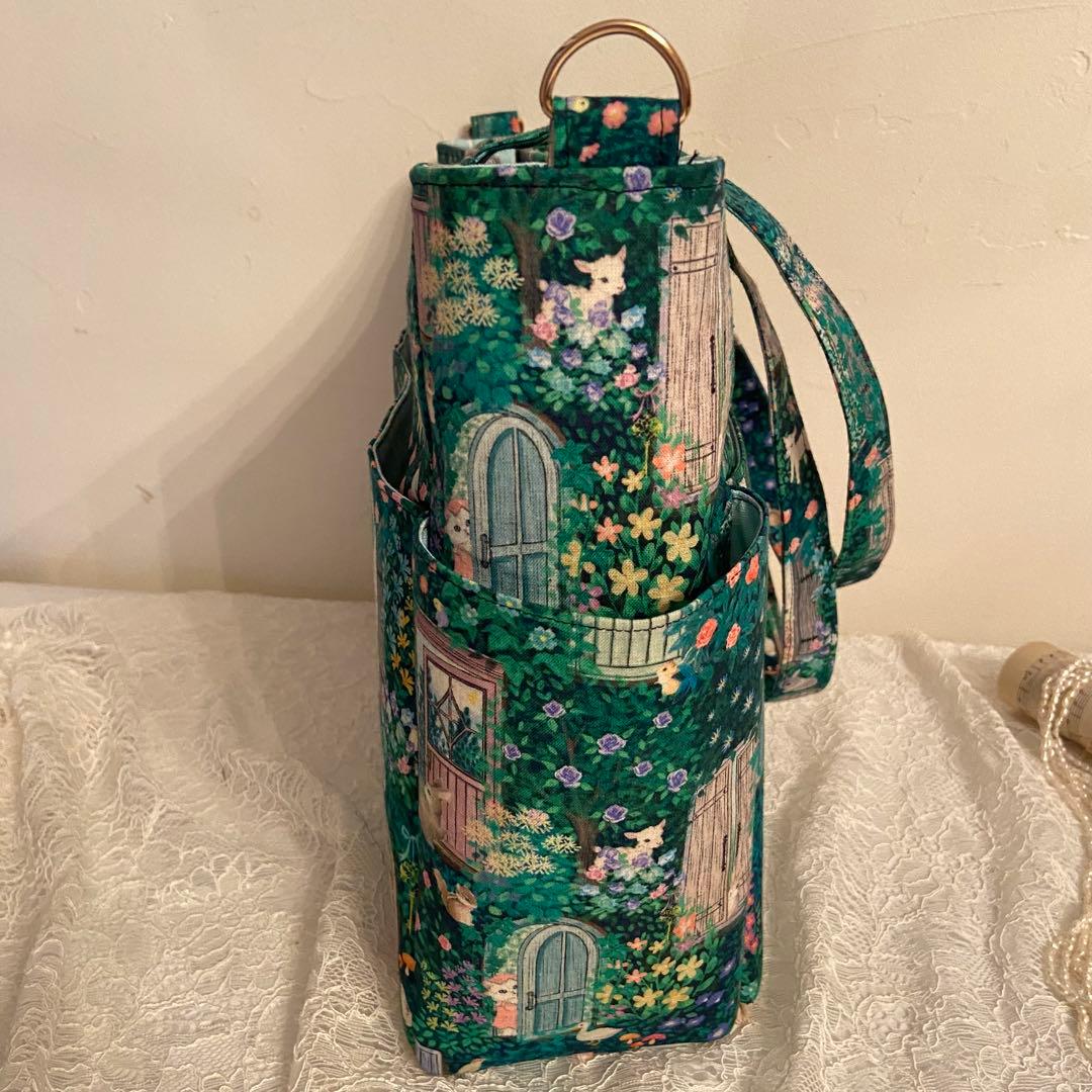 トートバッグ　A4サイズ