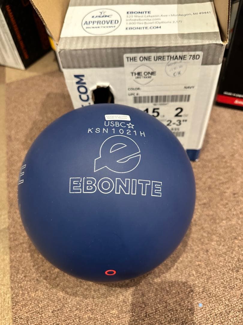 【新品】ザワン　エボナイト　ウレタン 78 ボウリングボール　15ポンド