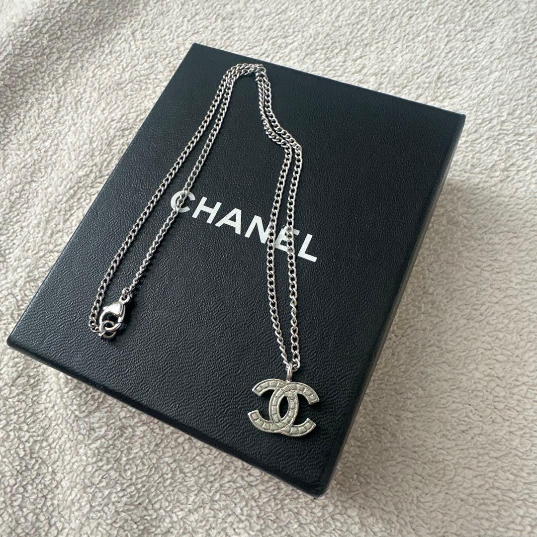 CHANEL シルバー ccロゴ ネックレス