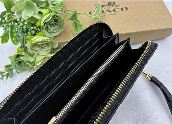 新品未使用コーチ長財布ブラックシグネチャーレディースメンズ送料無料即日発送