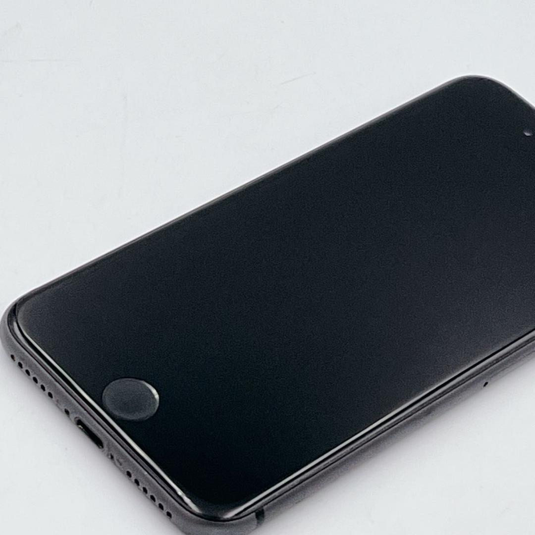 【美品】 iPhone8 64GB SIMフリーMQ782J/Aバッテリー85%