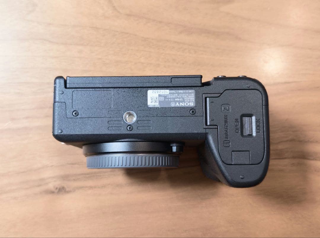 【極美品】SONY α6700 高倍率ズームレンズキット ILCE-6700M