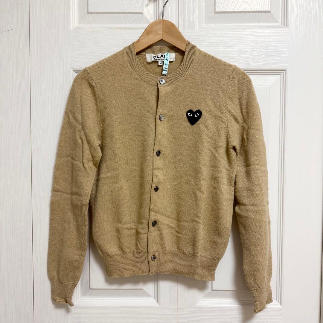 プレイ コムデギャルソン ニットカーディガン クルーネック ベージュ M