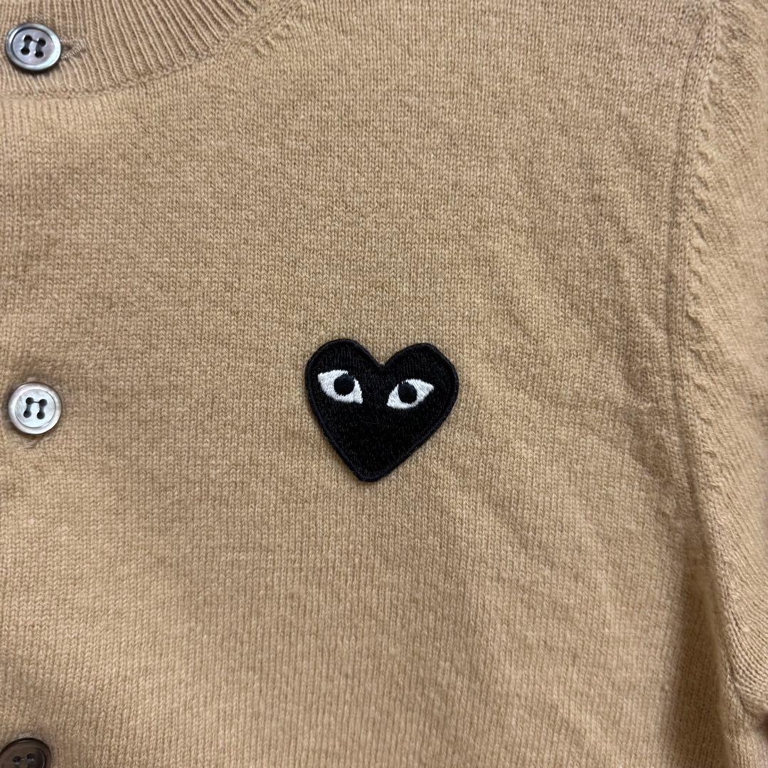 プレイ コムデギャルソン ニットカーディガン クルーネック ベージュ M