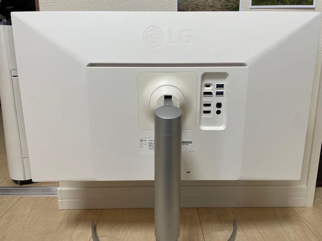 LG 27UL850-W 27インチ 4Kモニタ