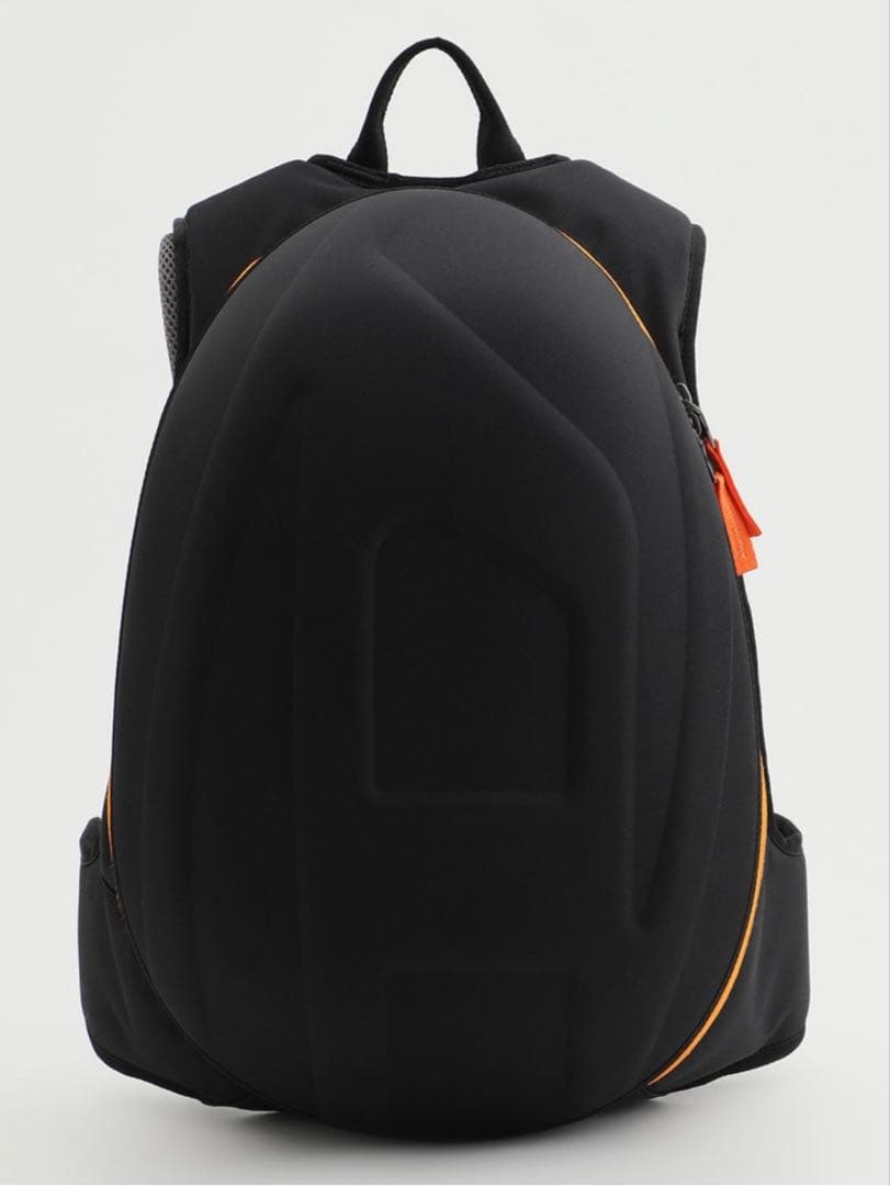 エルゴノミックデザイン ブラックリュック(DIESEL)