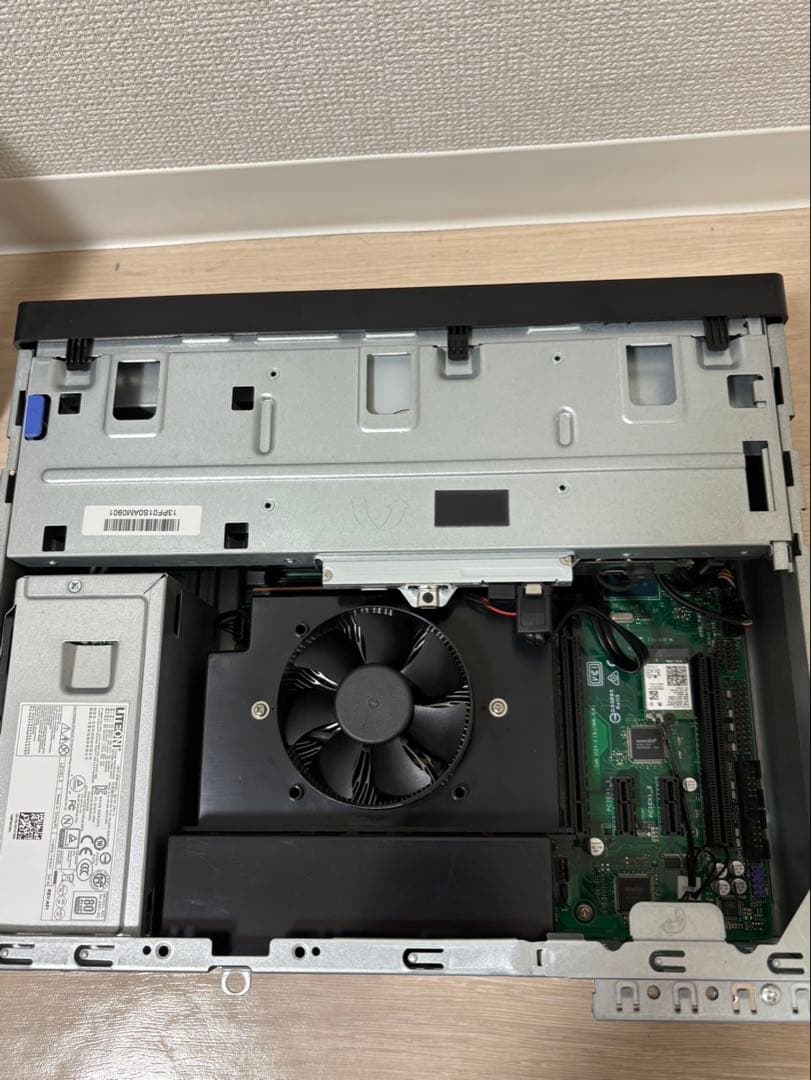 ASUS Core i7デスクトップパソコン　D6414SFF-I79700T