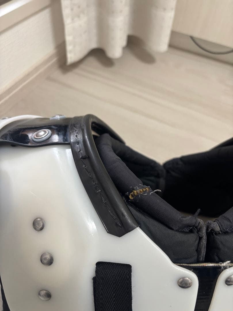 アメリカンフットボールヘルメット、ショルダーパッドセット