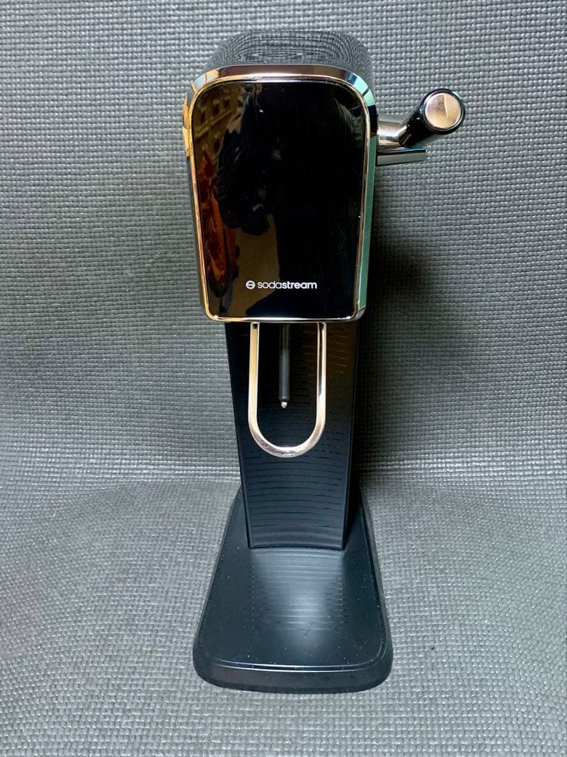 ☆【美品】ソーダストリーム・ガスシリンダー付き（残8分目）