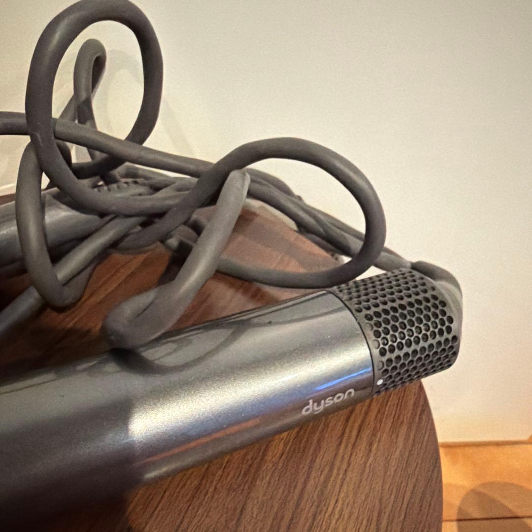 dyson airwrap HS01 ダイソン エアラップ　ヘアスタイラー