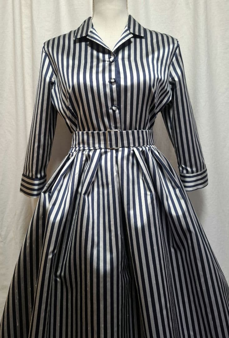 羽様 フレアワンピース