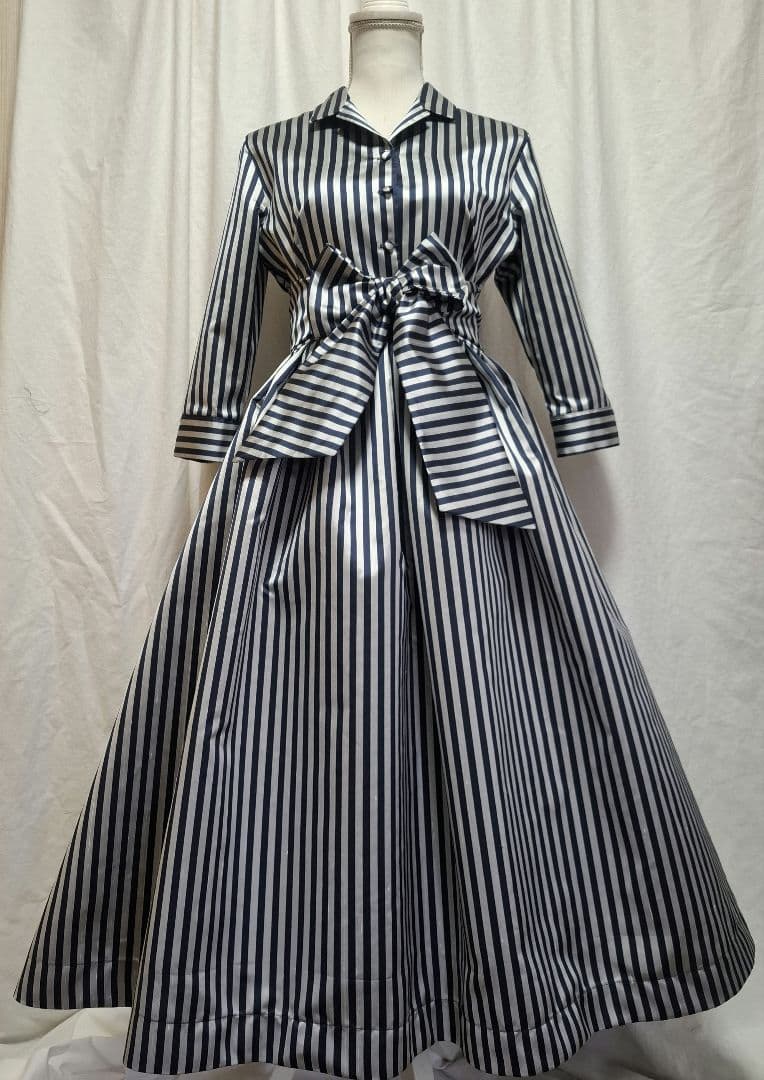 羽様 フレアワンピース