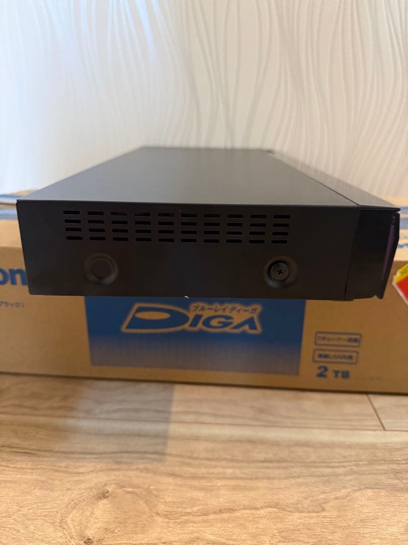 パナソニック 2TB 7チューナー ブルーレイレコーダー 　DMR-2X202